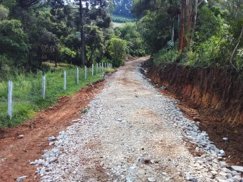 Prefeitura de Rio Negro realiza a manutenção de estradas